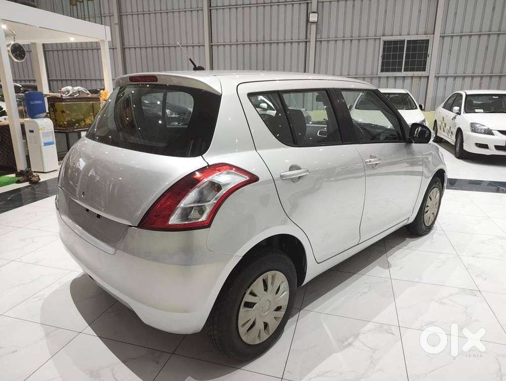 Maruti Suzuki Swift Vxi + Manual, 2012, Petrol