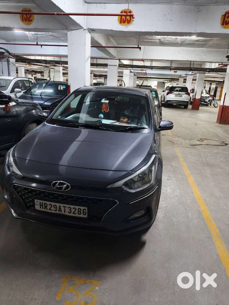 Well Maintained 1st Owner I20