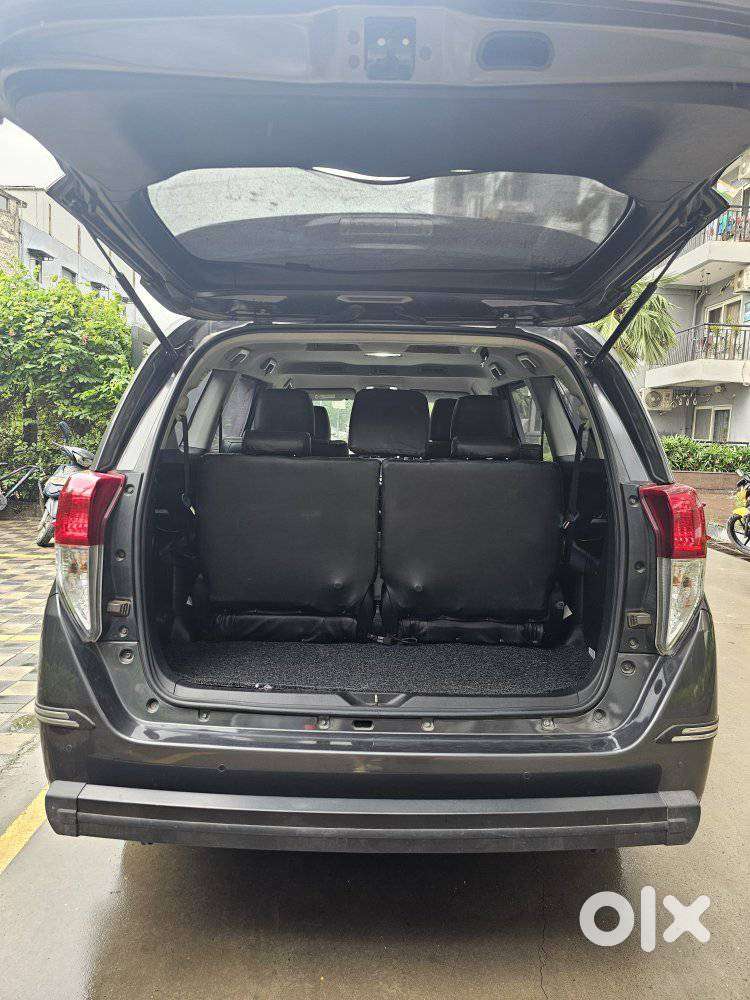 Toyota Innova Crysta 2.4 G Mt 7 Str, 2021, Diesel