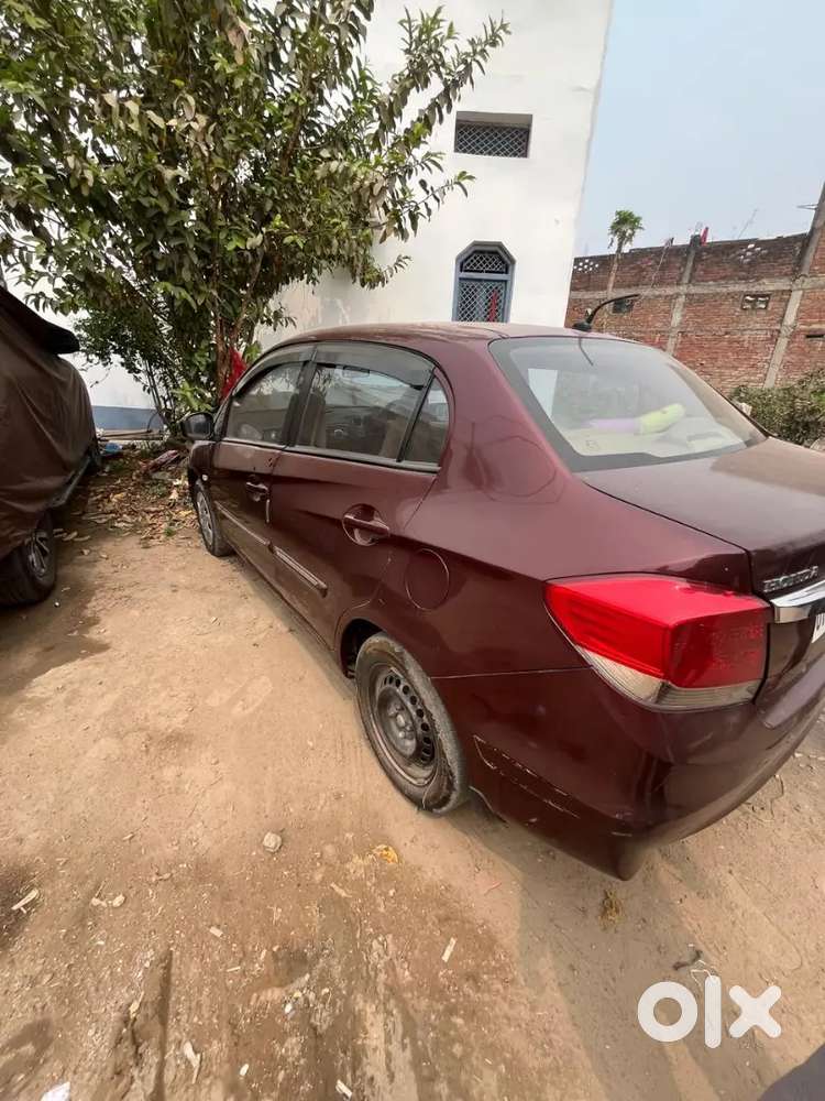 Honda Amaze 2014 Petrol 75000 Km Driven,good Condition Car ,