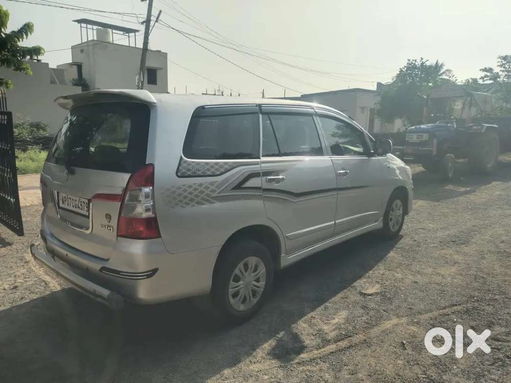 Toyota Innova 2.5 G 2015