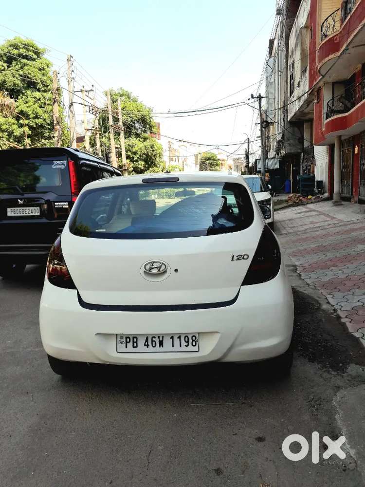 Hyundai I20 2012 Diesel 128000 Km Driven