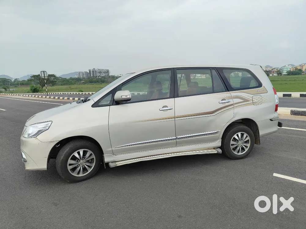 Toyota Innova 2016 Diesel Well Maintained