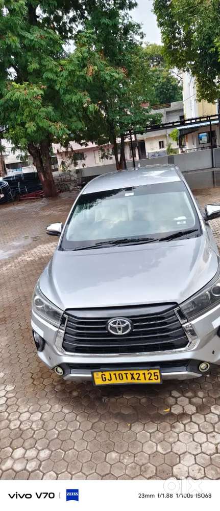 Toyota Innova Crysta 2019 Diesel 180000 Km Driven