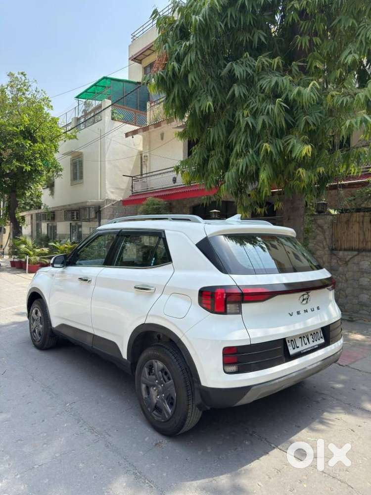 Hyundai Venue S 1.2 Petrol, 2023, Petrol