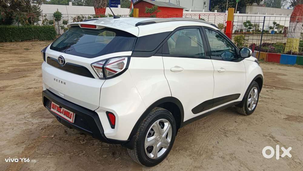 Tata Nexon 1.5 Revotorq Xm (s), 2023, Diesel