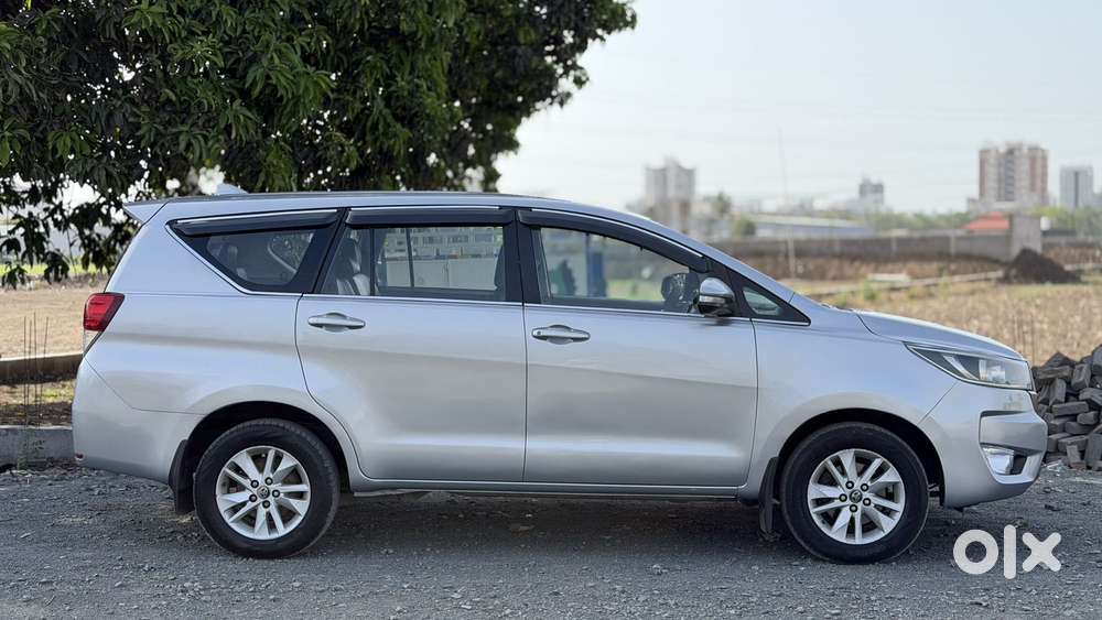 Toyota Innova Crysta 2.4 G Mt 8s, 2017, Diesel