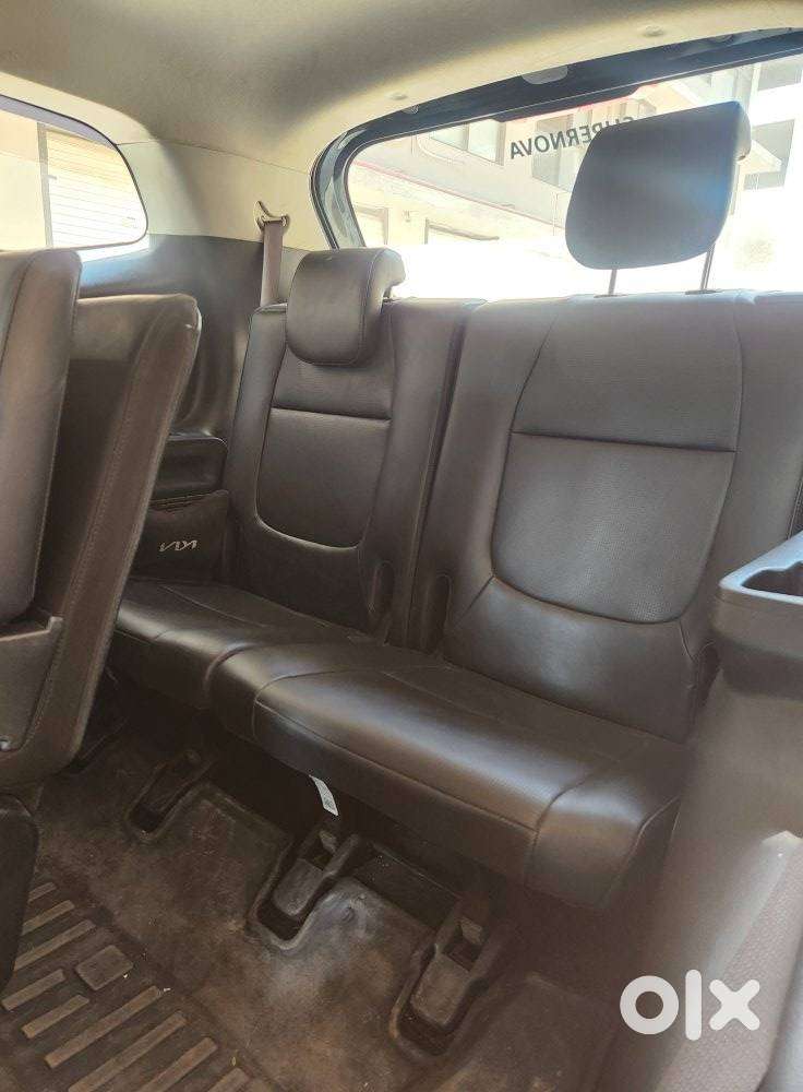 Kia Carens G 1.5 6mt Premium (o) 7-seater, 2024, Diesel