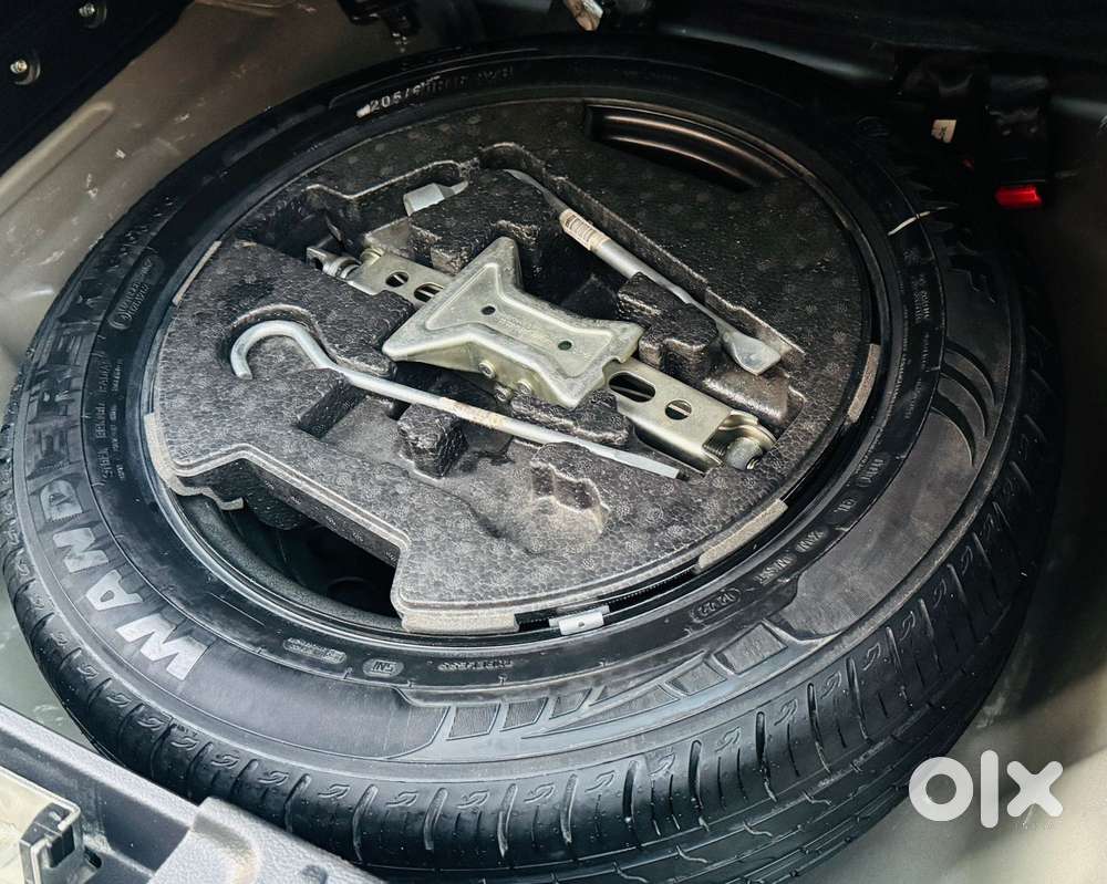 Maruti Suzuki Brezza 1.5 Lxi Smart Hybrid, 2022, Petrol