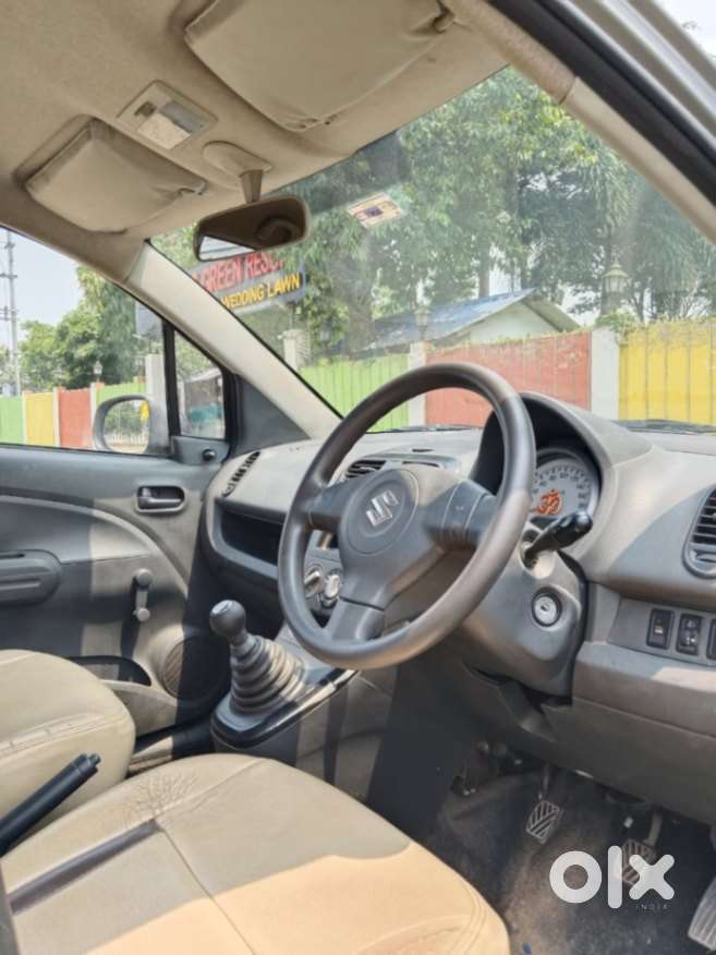Maruti Suzuki Ritz Lxi, 2010, Petrol