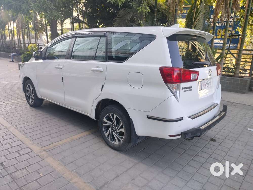 Toyota Innova Crysta 2.4 G Mt 8s, 2021, Diesel