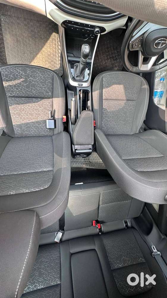 2023 Tata Altroz Petrol Dca  14,000 Km  Opera Blue  Single Owner