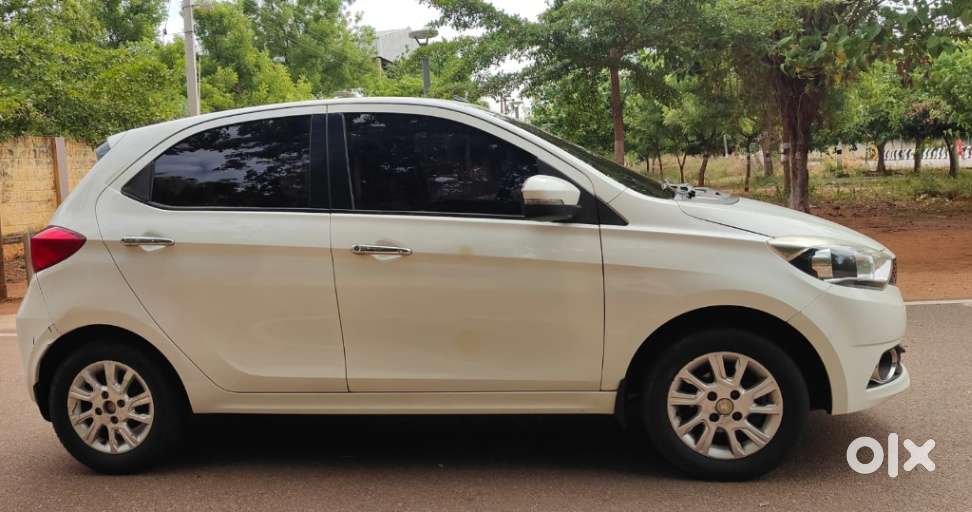 Tata Tiago Xz, 2017, Petrol