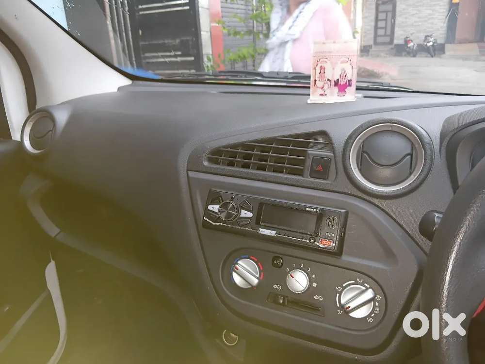 Almost Unused  ,16731 Km,98%टायर,26 Km/लीटर,doctor's Datson Redigo Car