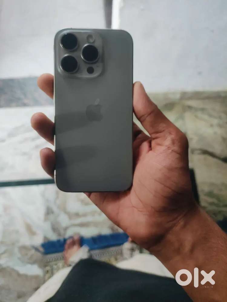 Iphone 15 pro badiya h 256 gb
