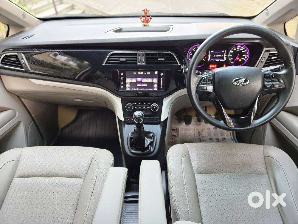 Mahindra Marazzo M8, 2018, Diesel