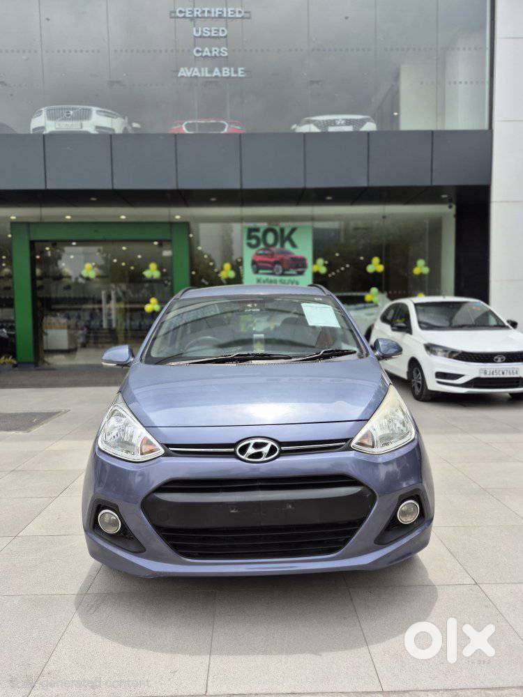 Hyundai Grand I10 Sportz, 2015, Petrol