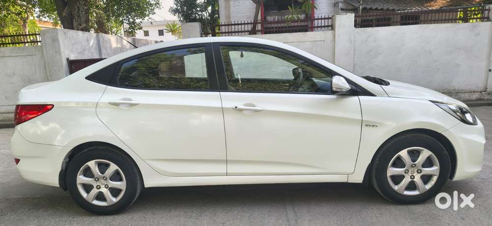 Hyundai Verna, 2012, Petrol