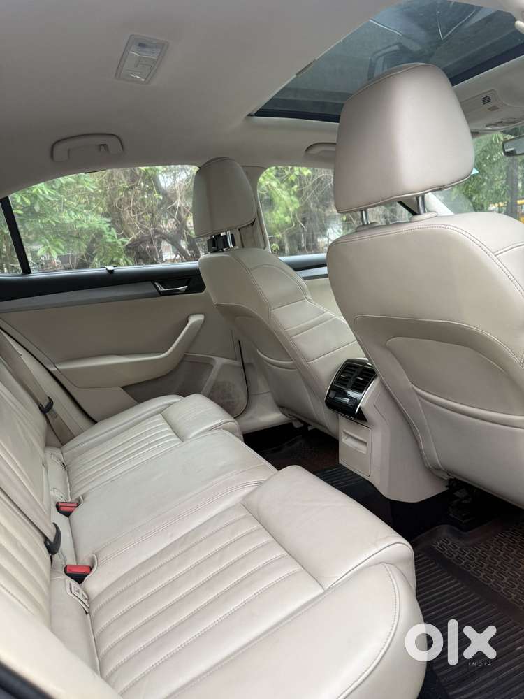 Skoda Superb Style 1.8 Tsi At, 2017, Petrol