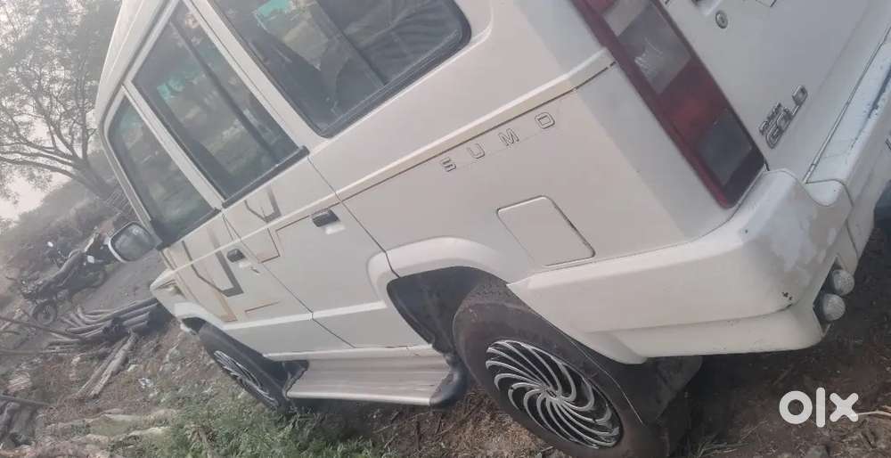 Tata Sumo Gold 2012