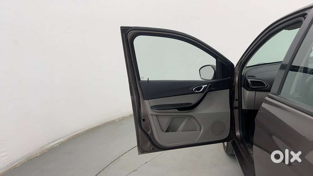 Tata Tiago Xz, 2018, Petrol