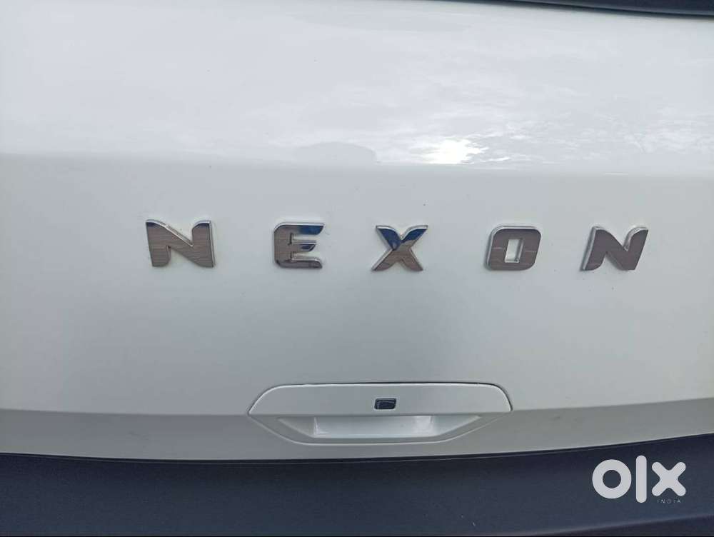 Tata Nexon Xza+ Premium Automatic Petrol, 2022 Bh Series Paid Till 28
