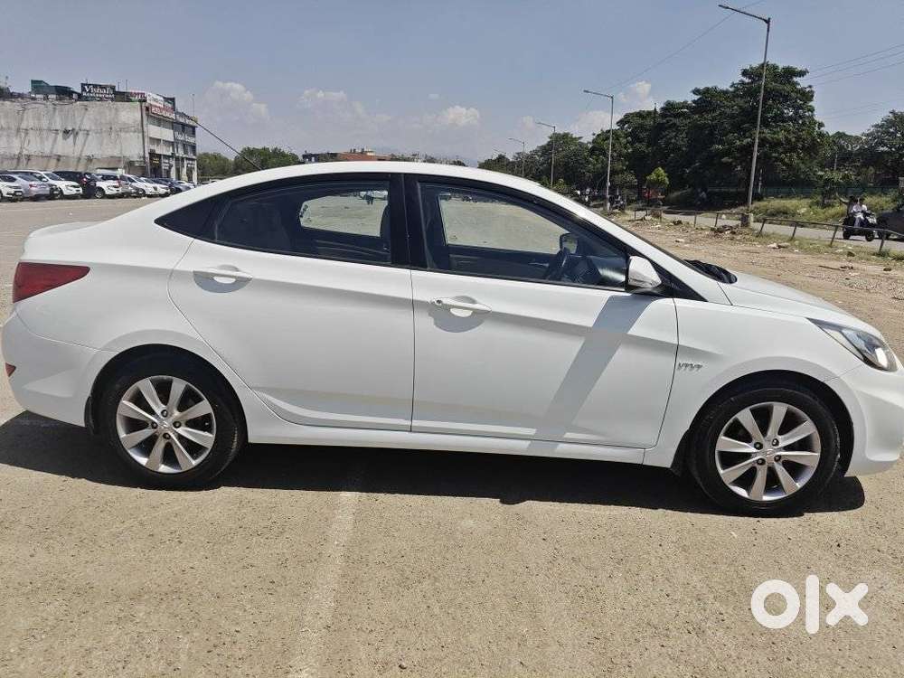 Hyundai Verna Transform 1.6 Sx Vtvt, 2013, Petrol