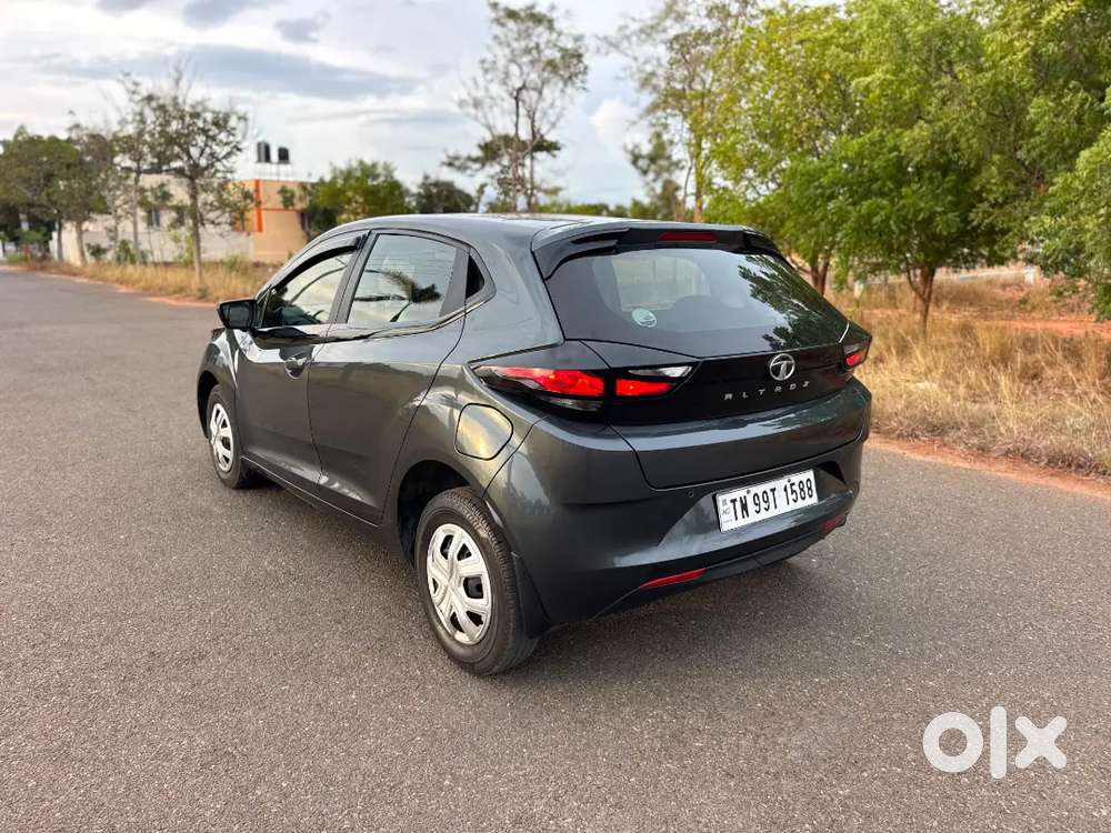 Tata Altroz 1.2 Xe 2020