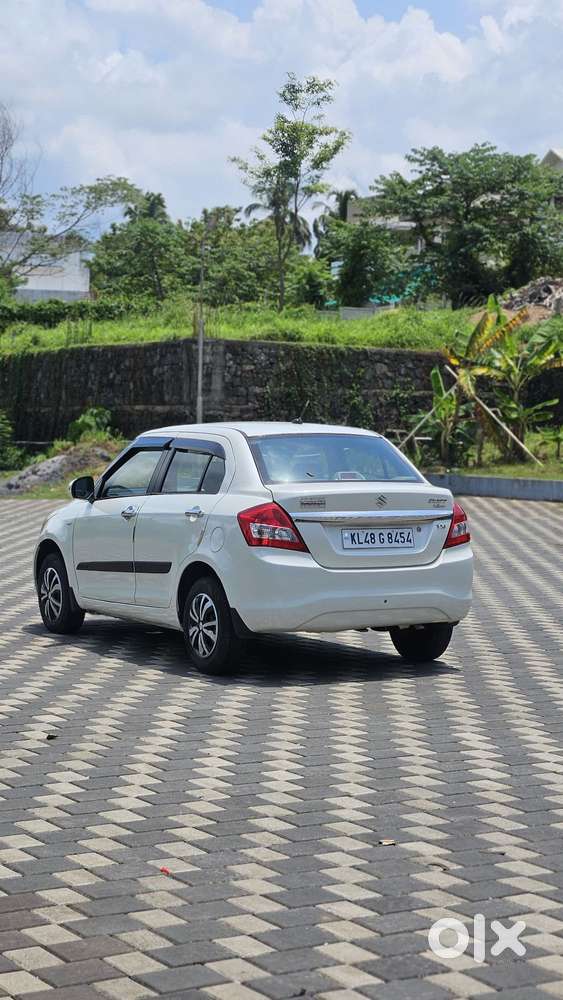 Maruti Suzuki Swift Dzire 1.3 Vxi, 2015, Petrol