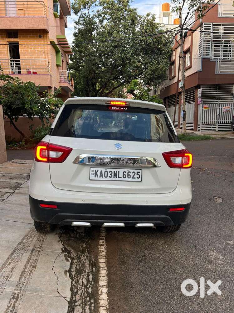 Maruti Suzuki Brezza Zxi Plus Smart Hybrid, 2022, Petrol
