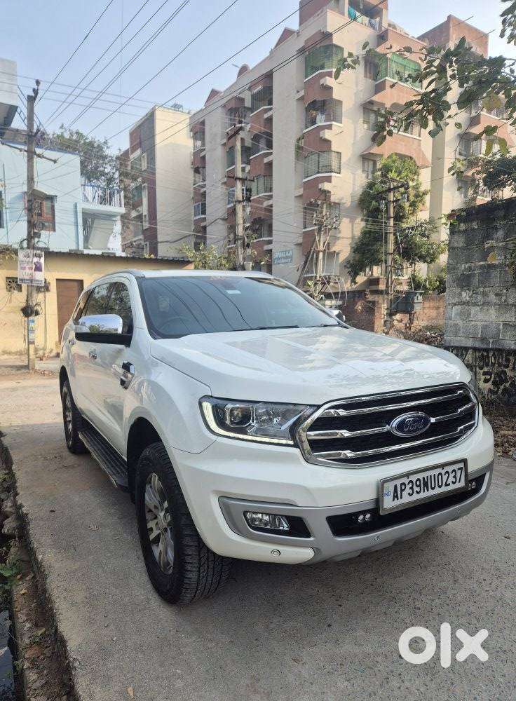 Ford Endeavour 3.2 Titanium At 4x4, 2016, Diesel