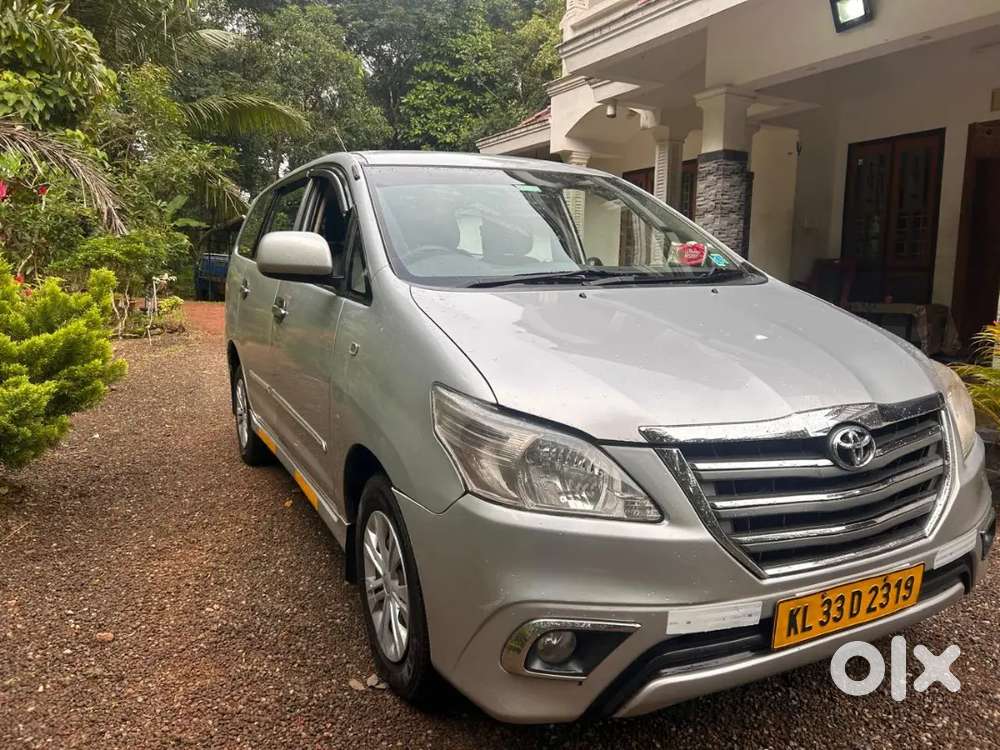 Toyota Innova 2012 Diesel Well Maintained