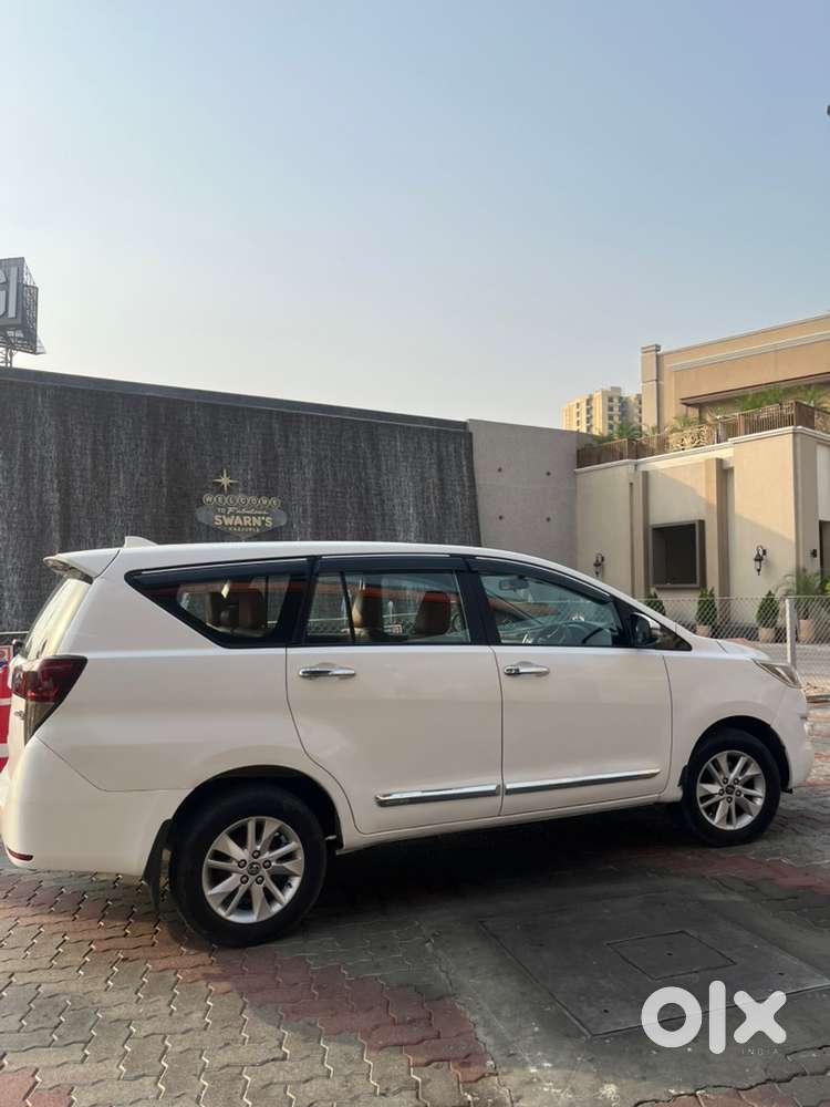 Toyota Innova Crysta 2019