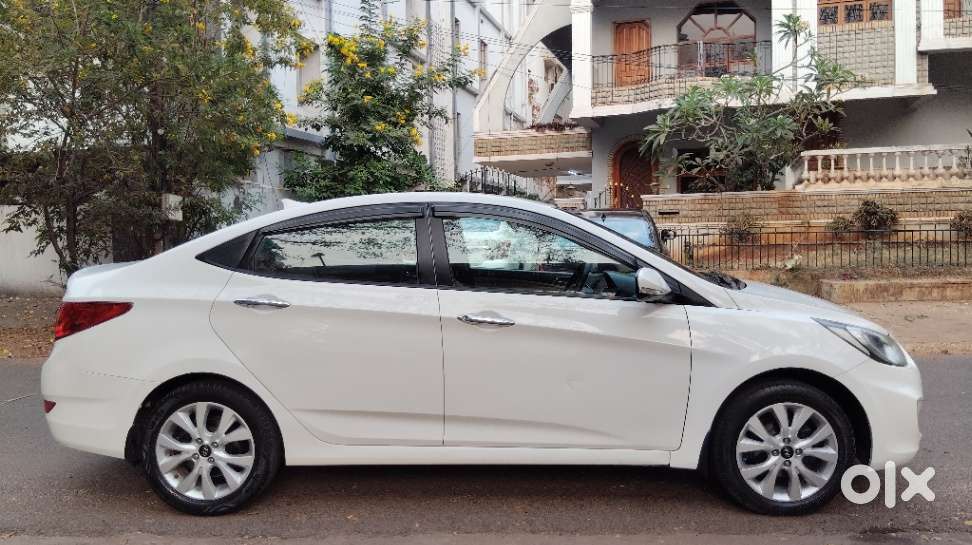 Hyundai Verna Fluidic 1.6 Crdi Sx, 2015, Diesel