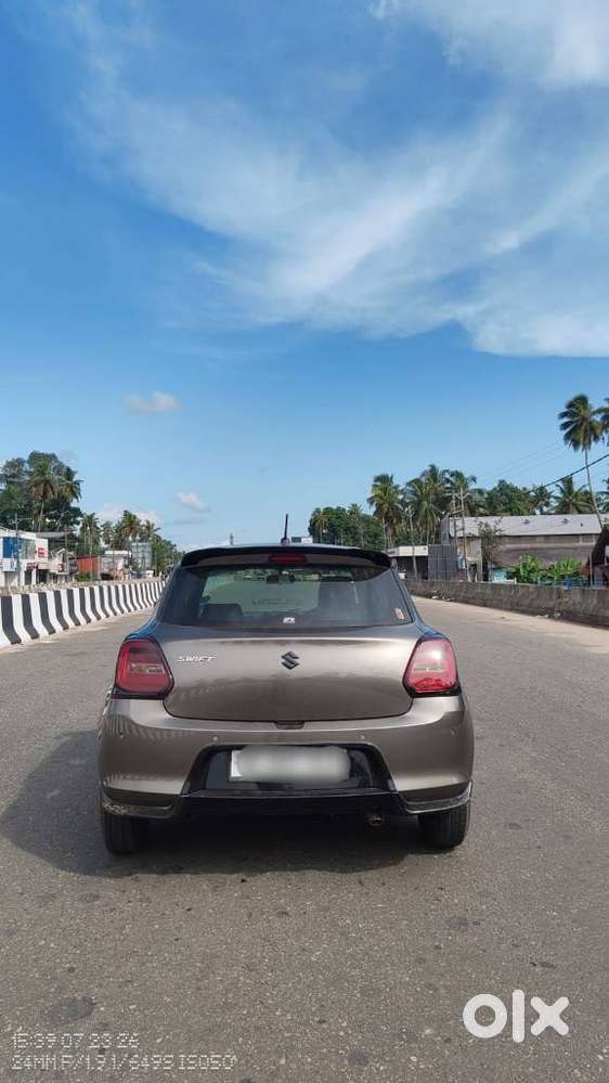 Maruti Suzuki Swift 1.2 Vxi (o), 2023, Petrol