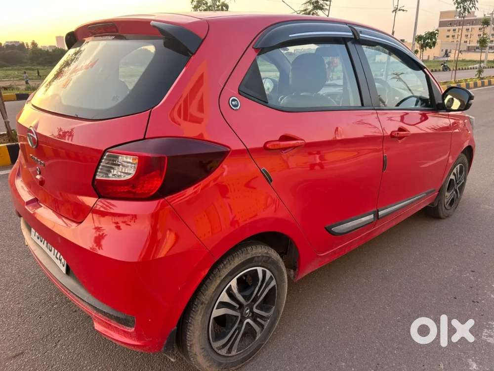 Tata Tiago 1.2 Revotron Xta, 2023, Petrol