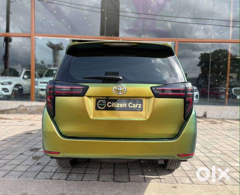 Toyota Innova Crysta 2.8 Gx At 8s, 2019, Diesel