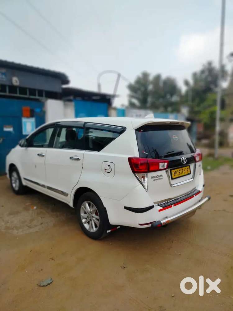 Toyota Innova Crysta 2017 Diesel 154000 Km Driven