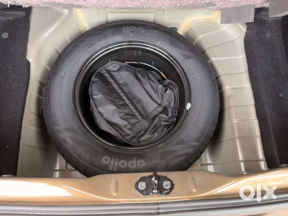 Tata Punch Accomplished Mt Sunroof, 2023, Petrol