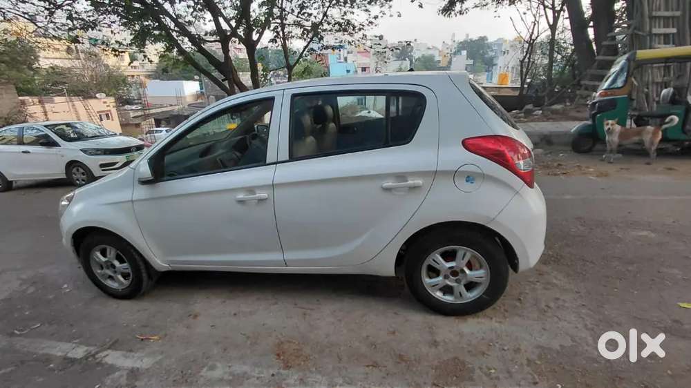 Hyundai I20 2010 Petrol Well Maintained