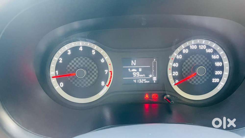 Hyundai Aura, 2021, Petrol