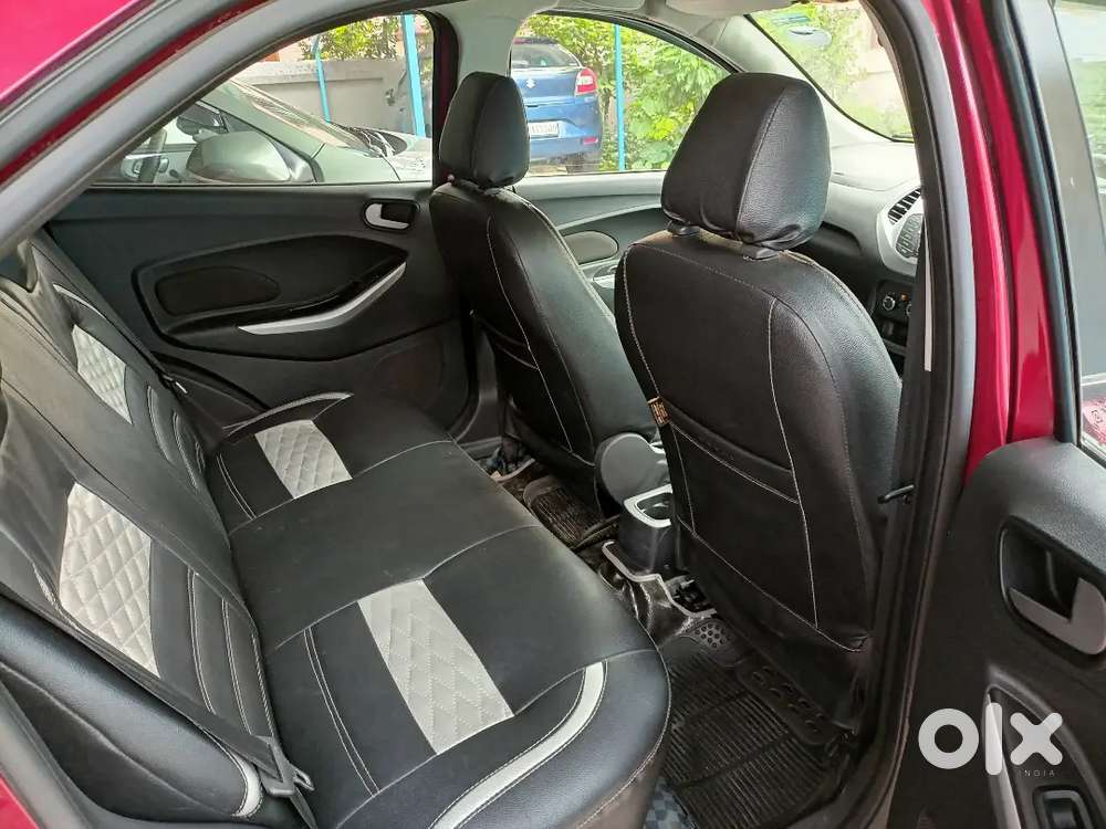 Ford Figo Titanium Mt 2016