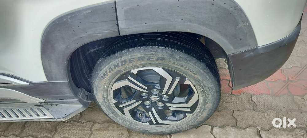 Maruti Suzuki Brezza 1.5 Zxi Smart Hybrid, 2022