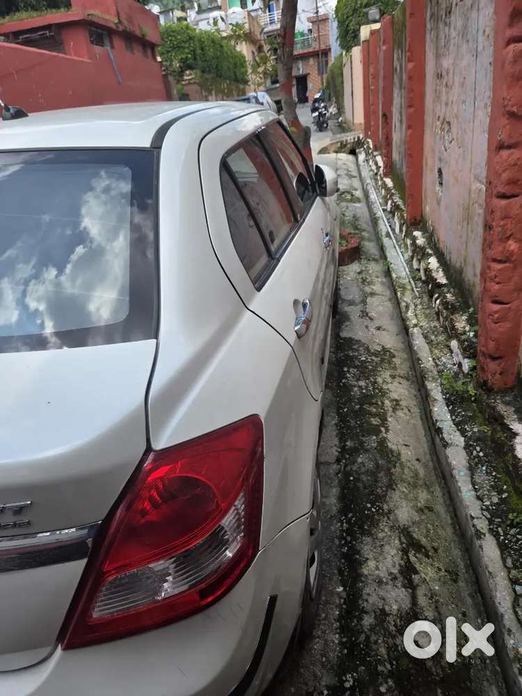 Well-maintained 2015 Swift Dzire Available For Sale.perfect For Family
