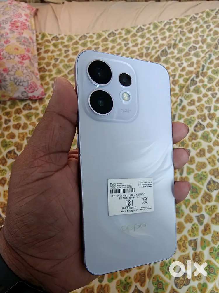 Oppo Reno 16
