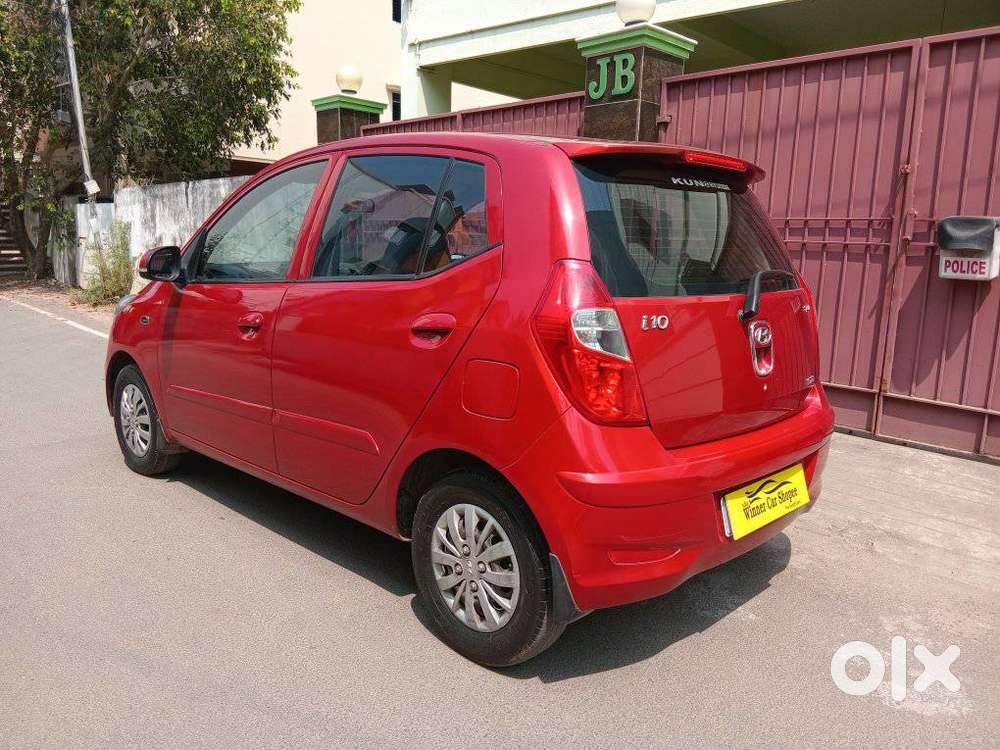 Hyundai I10 Sportz At, 2013, Petrol