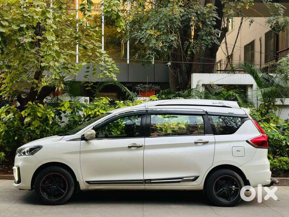 Maruti Suzuki Ertiga Vxi At Petrol, 2020, Petrol