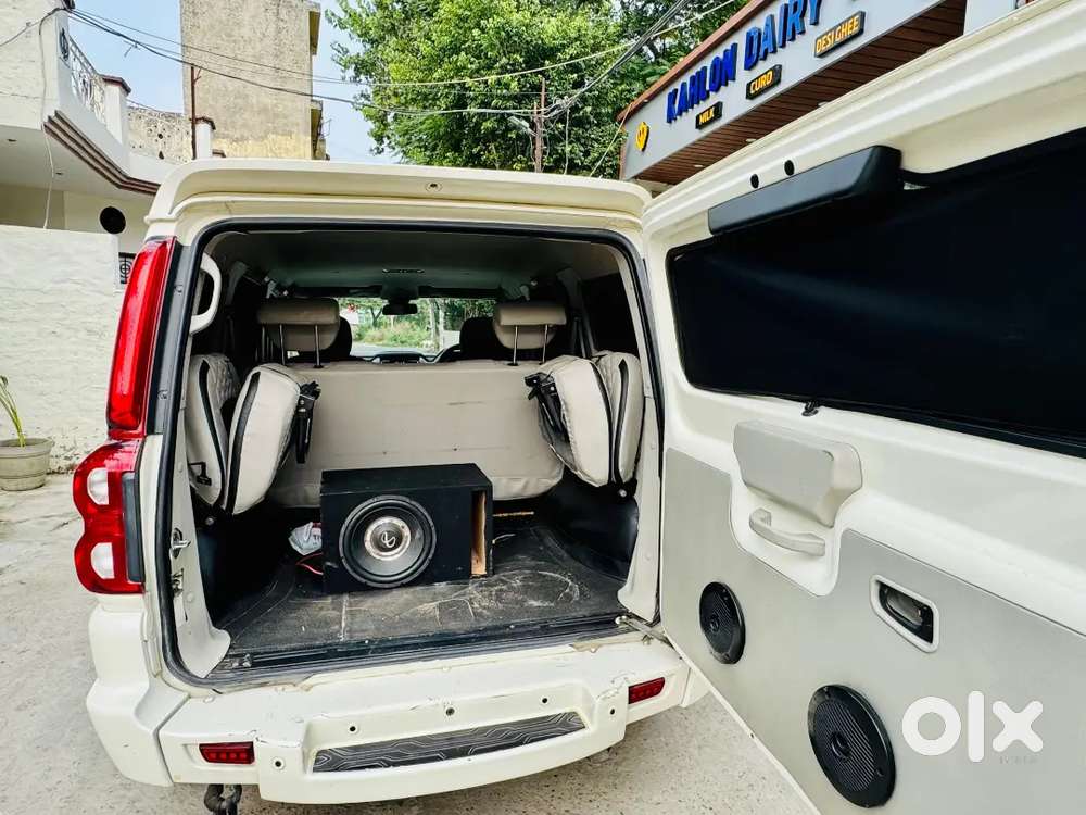 Mahindra Scorpio Classic 2016 Diesel Manual
