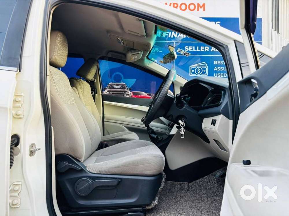 Mahindra Marazzo M6, 2019, Diesel