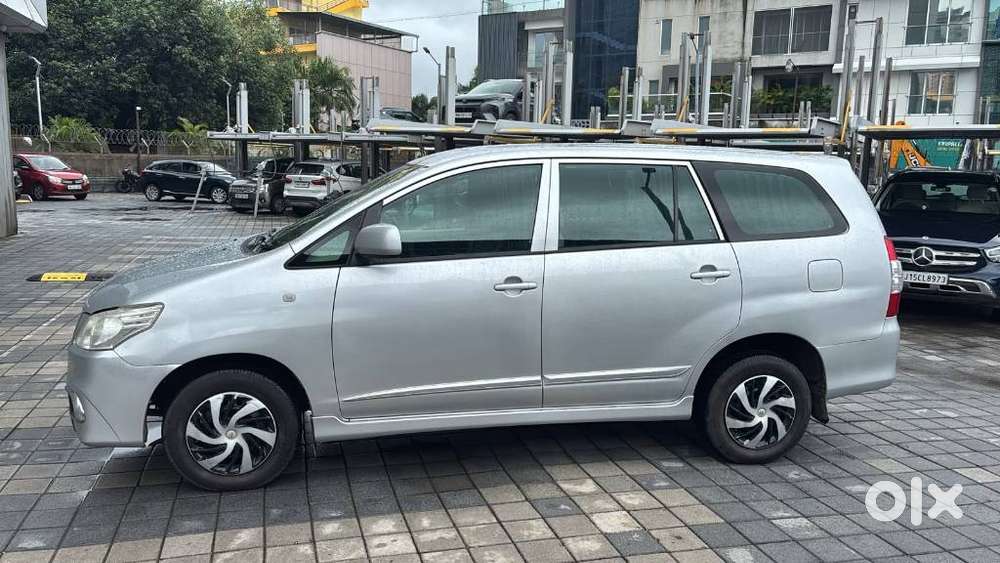 Toyota Innova 2.5 G (diesel) 8 Seater, 2014, Diesel